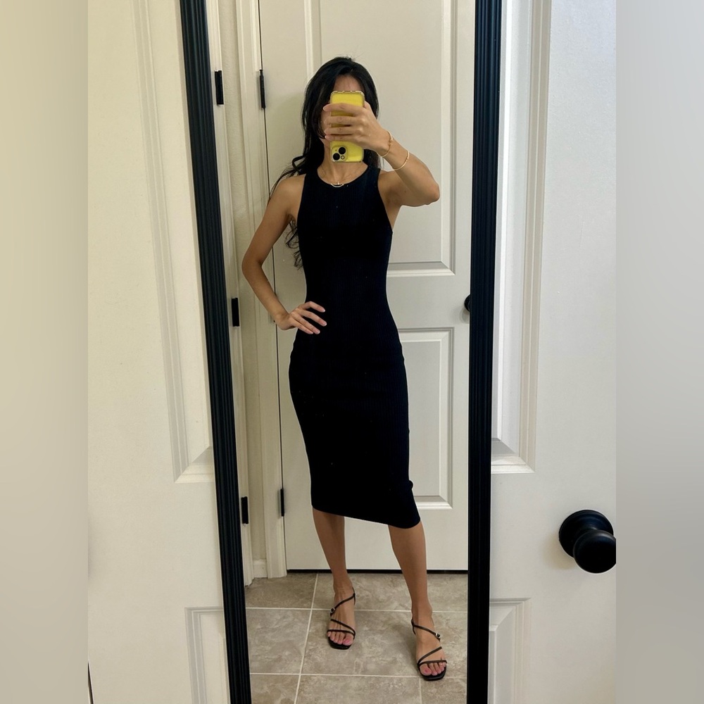 Everlane high neck bodycon dress in black. XS.